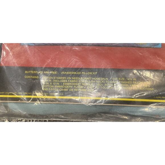 Vintage “Butterflies Are Free” Vogart Crafts Crewel Pillow Stitchery Kit #2441 - Picture 4 of 5